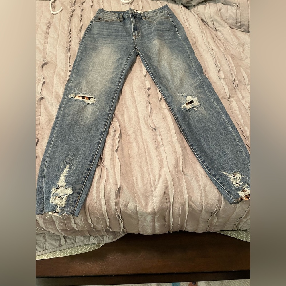 Kancan jeans with leopard patches in destructed areas